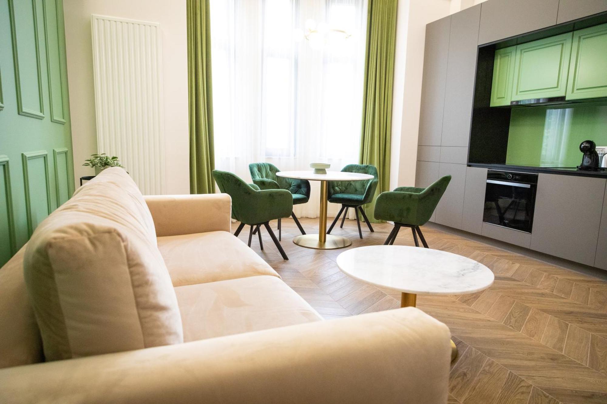 Poshspot Apartments Cluj-Napoca Luaran gambar